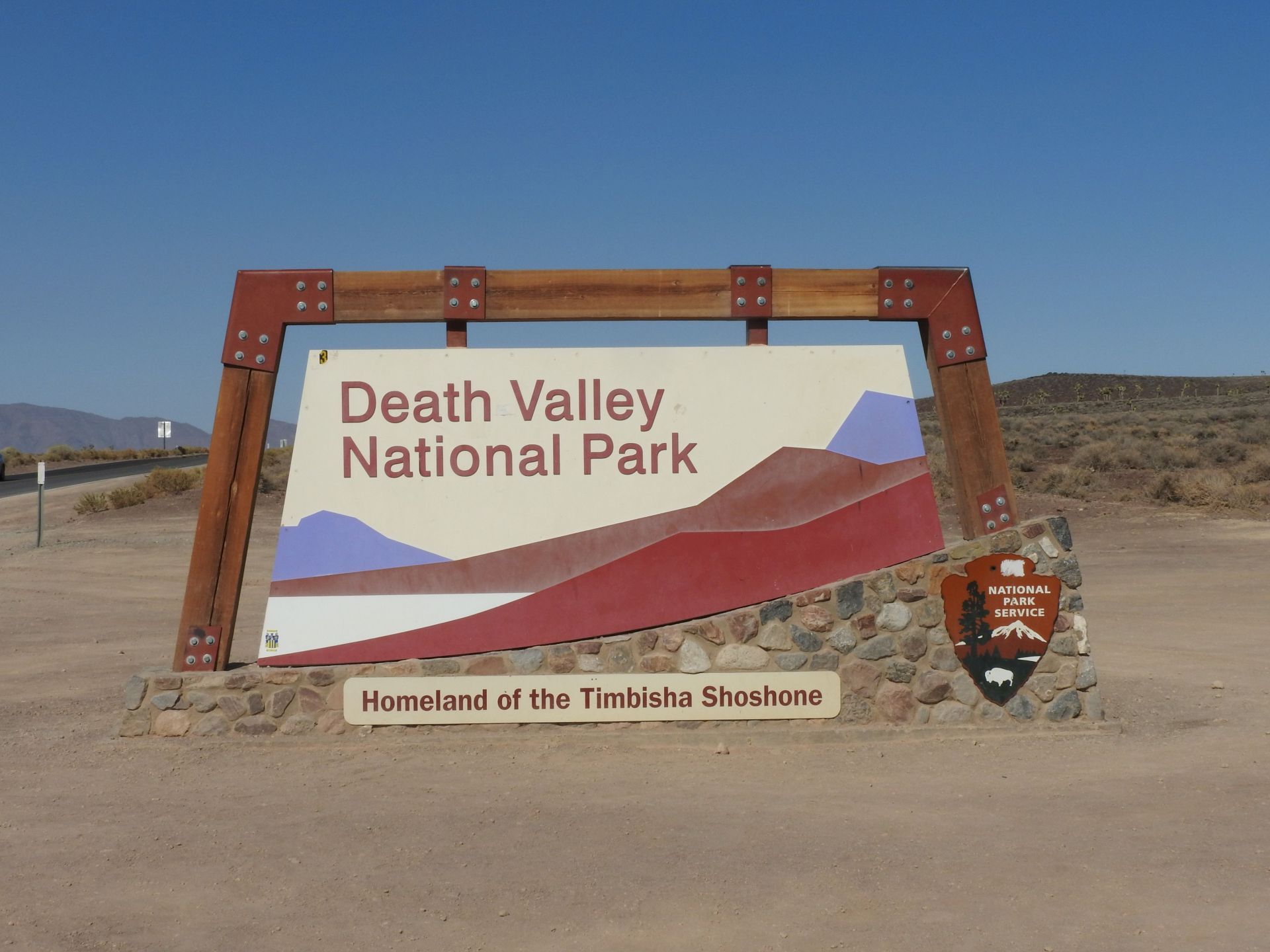 Usa death valley gate